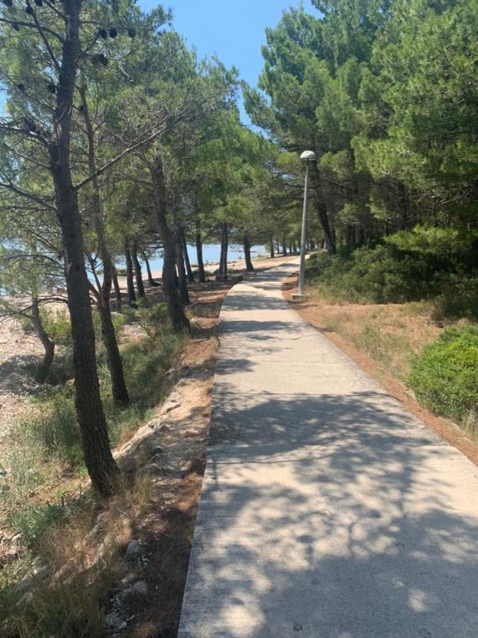 Oaza Mira Mobile Houses - Camp Basko Polje #Bestoffer Baška Voda Екстериор снимка